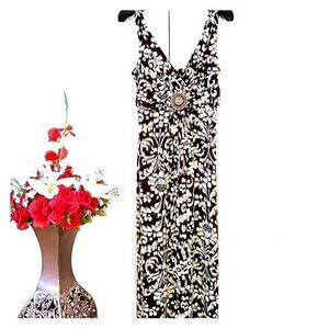 BROWN AND CREAM SLEEVELESS DRESS w BEADED CENTER